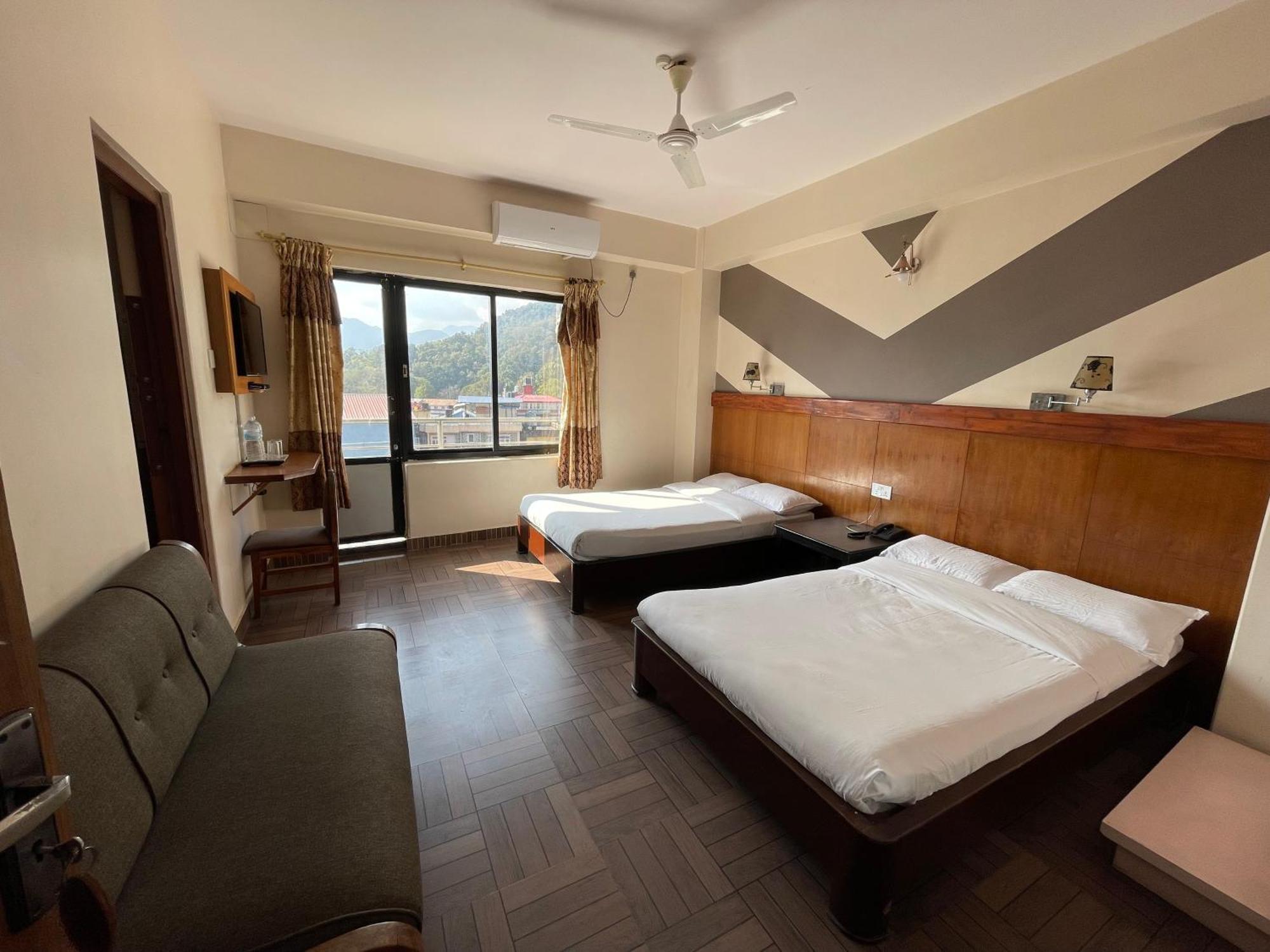 Hotel Vajra Inn & Apartments Pokhara Exterior photo